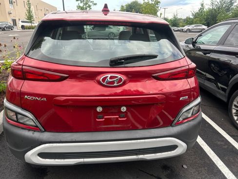 Used 2023 Hyundai Kona SE w/ Cargo Package AWD/4WD image 3