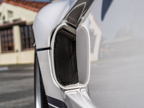 Used 2005 Ford GT image 72