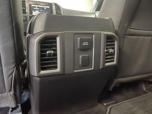 Used 2015 Ford F150 XLT w/ Equipment Group 302A Luxury image 19