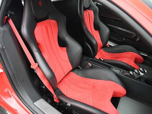 Used 2015 Ferrari 458 Speciale Coupe RWD image 4