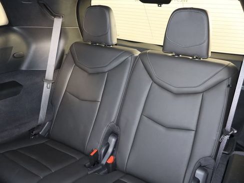 Used 2020 Cadillac XT6 Premium Luxury FWD image 17