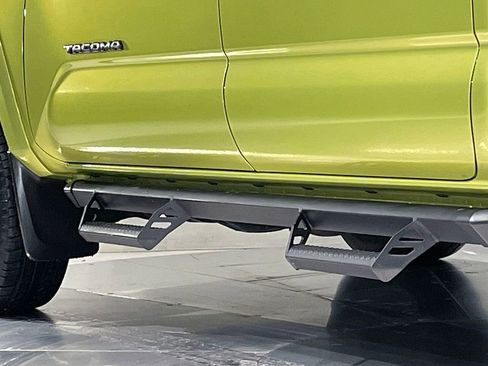 Used 2023 Toyota Tacoma TRD Sport image 16