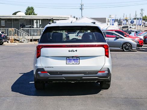Certified 2026 Kia Carnival SX w/ SX Dark Edition Package FWD image 8