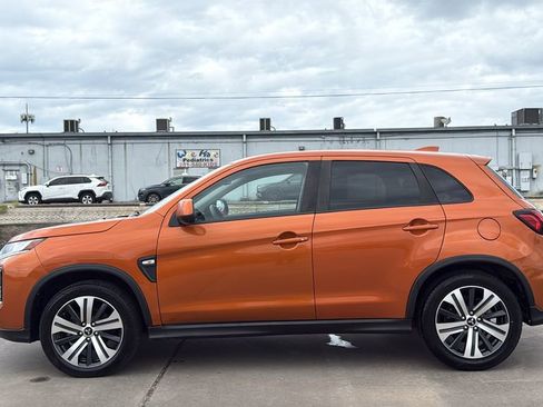 Used 2022 Mitsubishi Outlander Sport SE AWD/4WD image 2