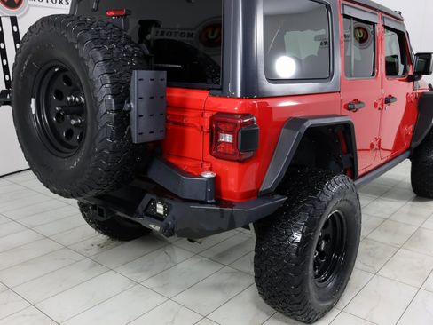 Used 2019 Jeep Wrangler Unlimited Rubicon w/ LED Lighting Group image 39