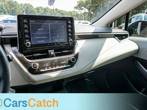 Used 2020 Toyota Corolla LE FWD image 25