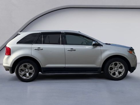 Used 2014 Ford Edge SE w/ Equipment Group 101A FWD image 6