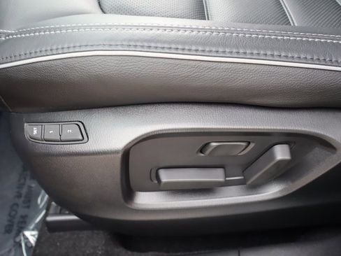 Certified 2025 MAZDA CX-5 AWD 2.5 S w/ Preferred Package image 11