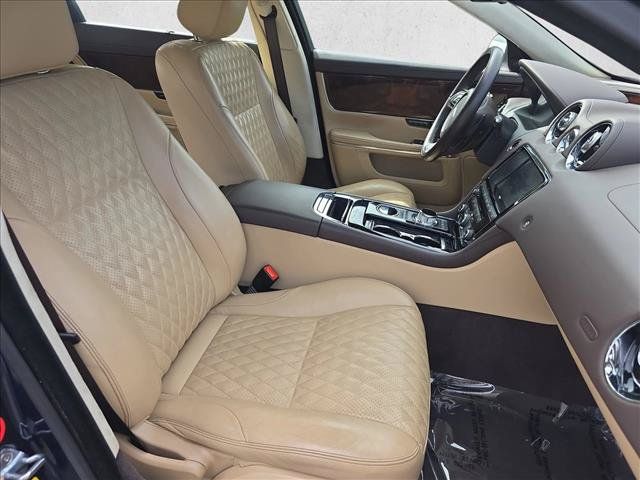 Used 2016 Jaguar XJ L Portfolio AWD/4WD image 10