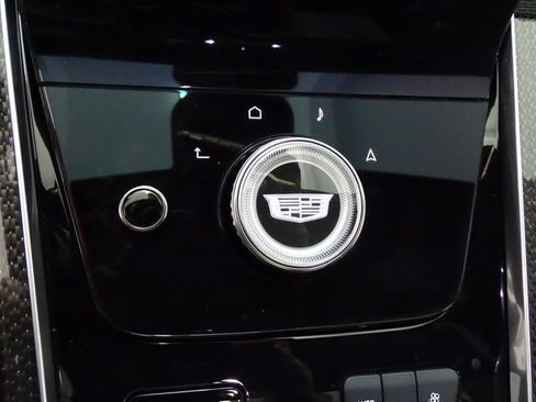Used 2026 Cadillac Escalade V AWD/4WD image 13