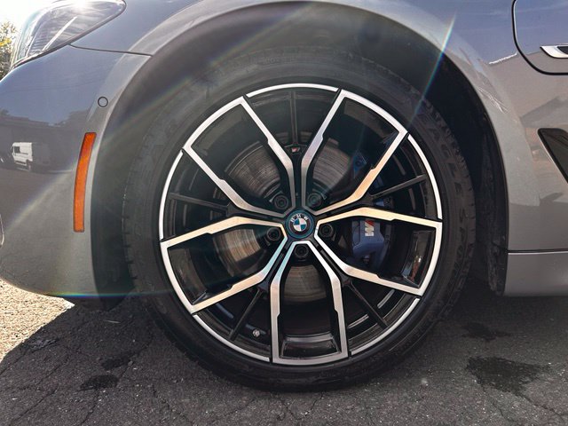Used 2023 BMW 530e xDrive w/ Executive Package AWD/4WD image 35