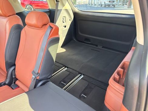 Certified 2024 Kia Carnival SX Prestige image 31