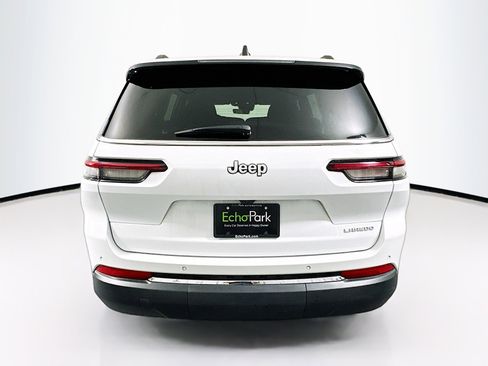 Used 2025 Jeep Grand Cherokee L Laredo image 7