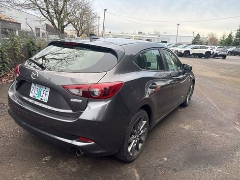 Used 2018 MAZDA MAZDA3 Grand Touring image 5