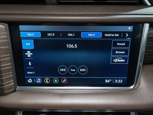 Used 2021 GMC Yukon XL Denali w/ Denali Premium Package image 21