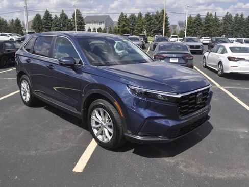 Used 2025 Honda CR-V EX image 1