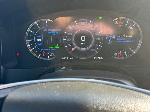 Used 2017 Cadillac Escalade ESV Premium Luxury image 10