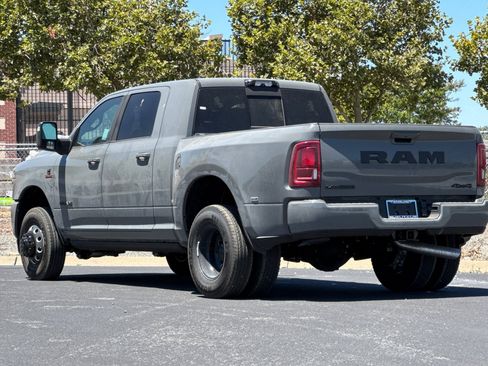 New 2026 RAM 3500 Laramie AWD/4WD image 5