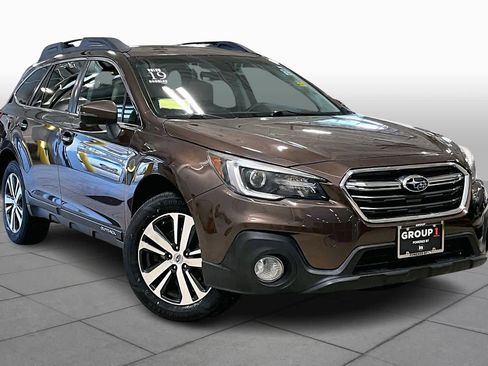 Used 2019 Subaru Outback 2.5i Limited image 3