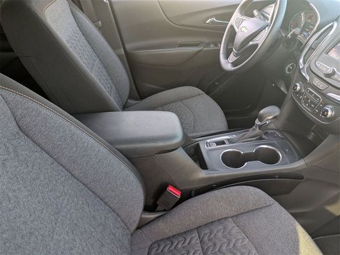 Used 2022 Chevrolet Equinox LT image 37