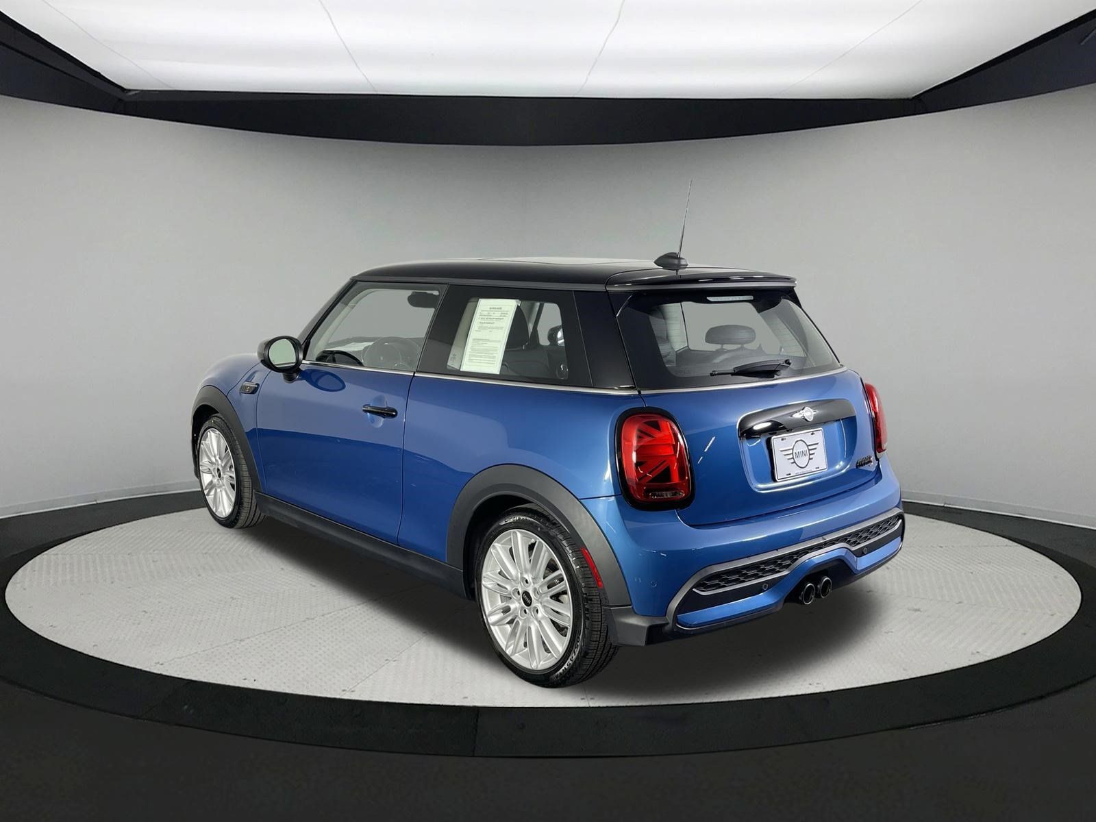 Used 2024 MINI Cooper S FWD image 7