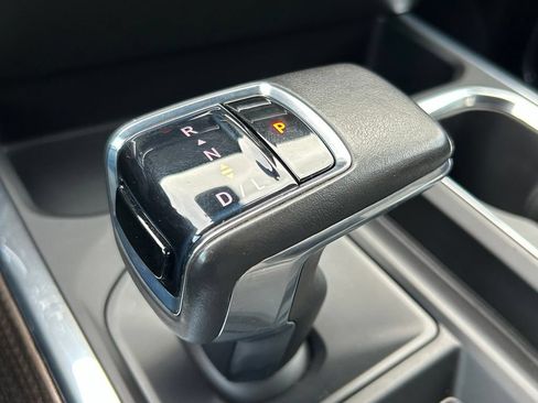 Used 2022 Chevrolet Silverado 1500 RST AWD/4WD image 36