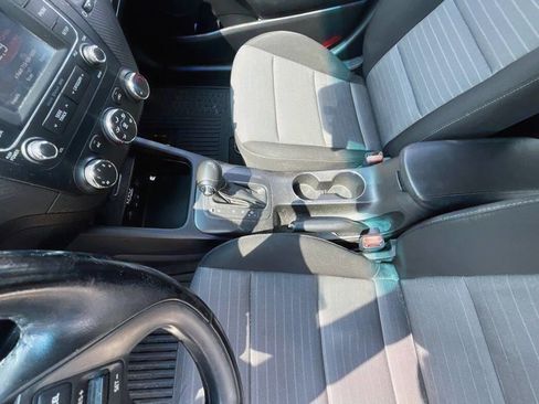 Used 2014 Kia Forte EX image 11