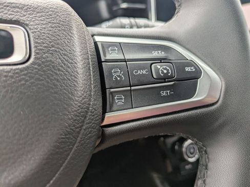 Used 2025 Jeep Compass Limited AWD/4WD image 24