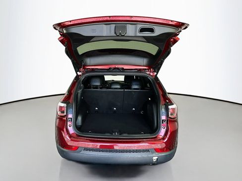 Used 2021 Jeep Compass Latitude w/ Sun and Sound Group FWD image 28
