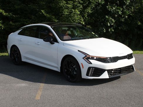New 2026 Kia K5 GT-Line FWD image 3
