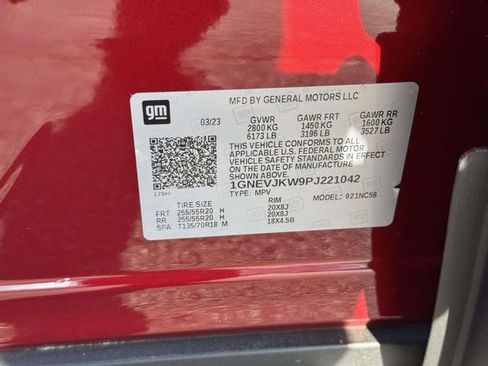 Used 2023 Chevrolet Traverse RS w/ LPO, Floor Liner Package image 17