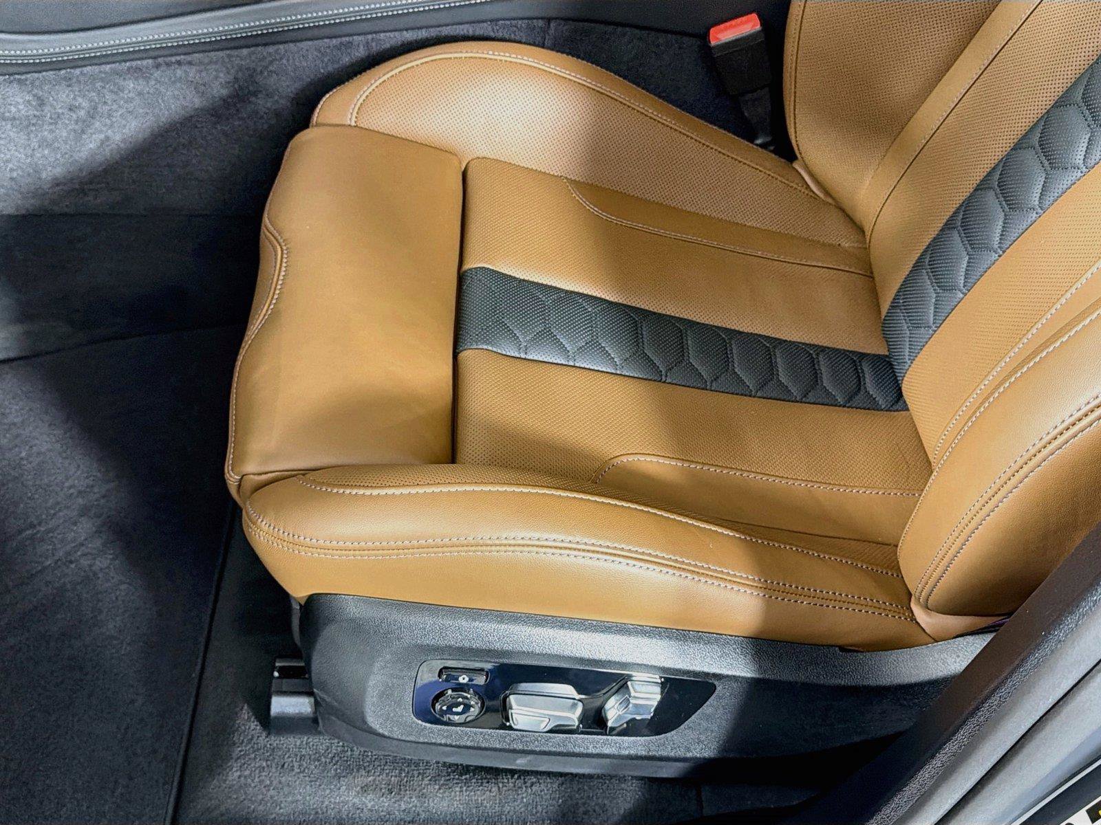 New 2026 BMW X5 M Competition w/ Executive Package AWD/4WD image 18