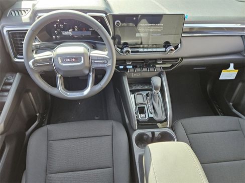 New 2026 GMC Canyon Elevation image 6