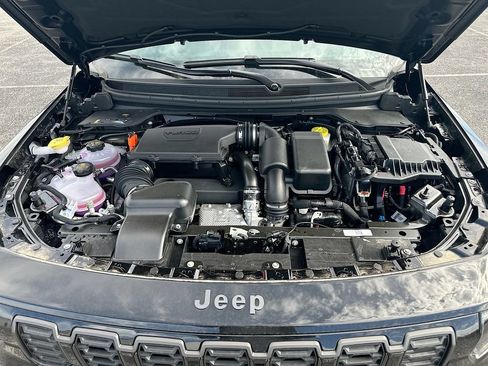 New 2026 Jeep Cherokee Laredo AWD/4WD image 36