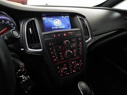 Used 2019 Buick Cascada Premium image 15