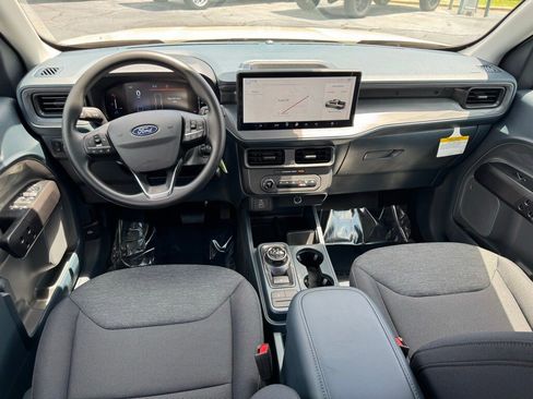 New 2025 Ford Maverick XL image 5