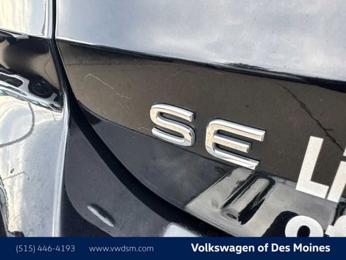Certified 2024 Volkswagen Taos SE image 6