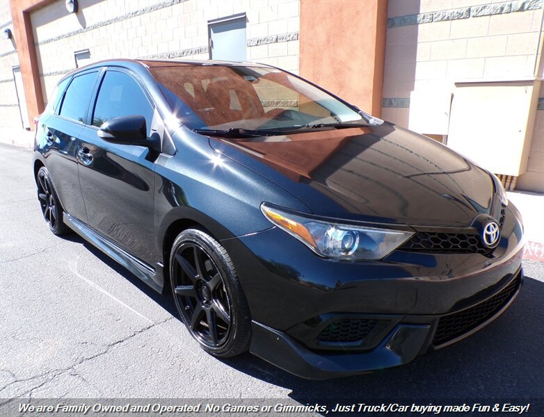 Used 2017 Toyota Corolla iM w/ Carpet Mat Package FWD image 1