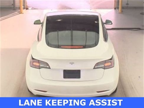 Used 2021 Tesla Model 3 Standard Range Plus image 6