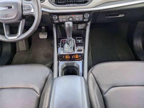 Certified 2025 Jeep Compass Limited AWD/4WD image 21