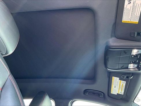 Used 2023 Chevrolet Equinox RS w/ RS Leather Package AWD/4WD image 23