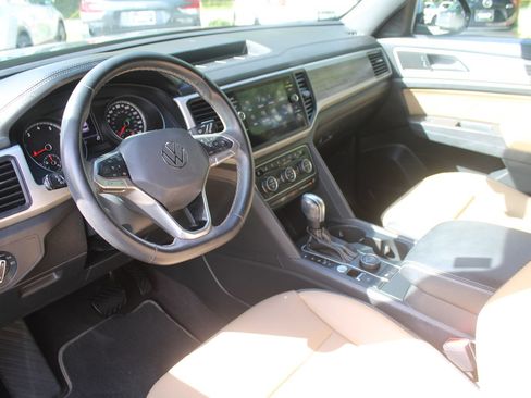 Used 2021 Volkswagen Atlas Cross Sport SE w/ Panoramic Sunroof Package AWD/4WD image 23