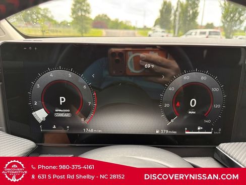 Certified 2025 Nissan Kicks SR FWD image 25