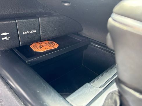 Used 2018 Toyota Camry SE FWD image 24