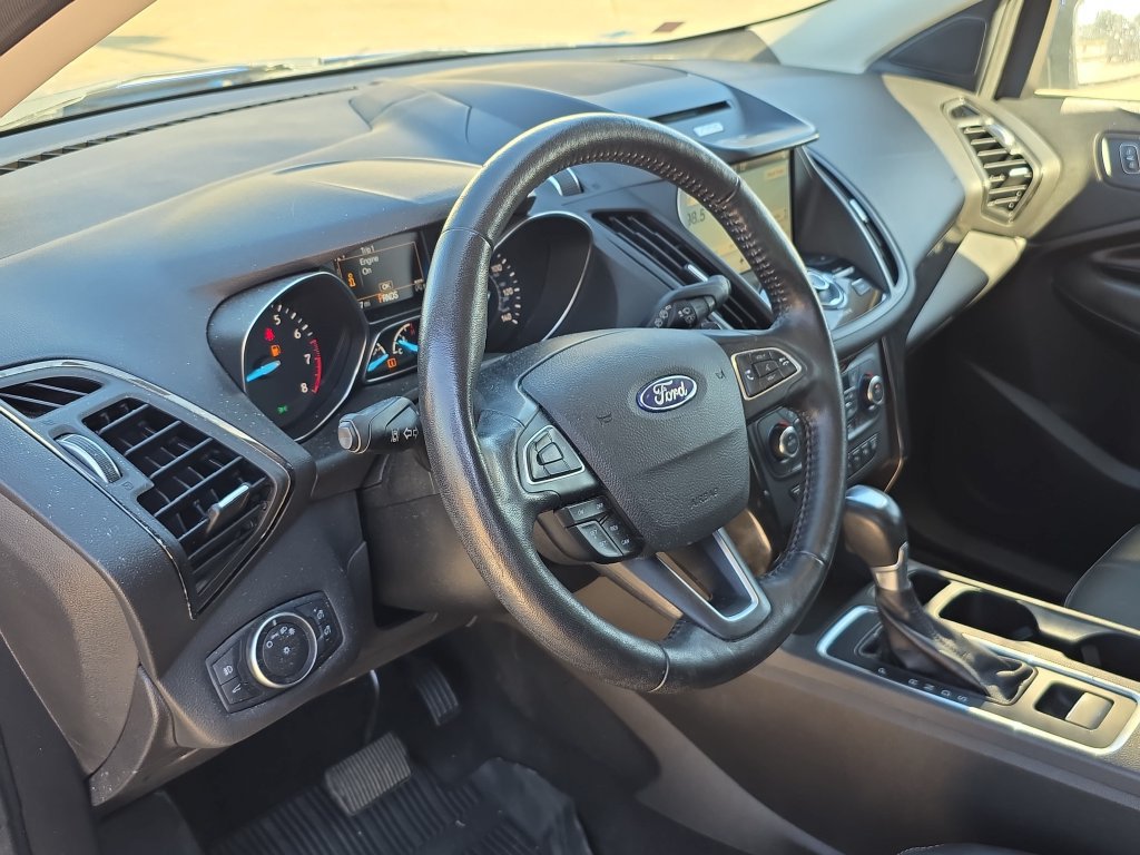 Used 2017 Ford Escape Titanium w/ Equipment Group 301A AWD/4WD image 22