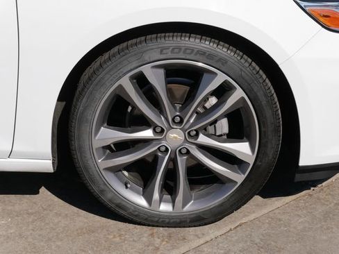 Used 2024 Chevrolet Malibu LT image 9