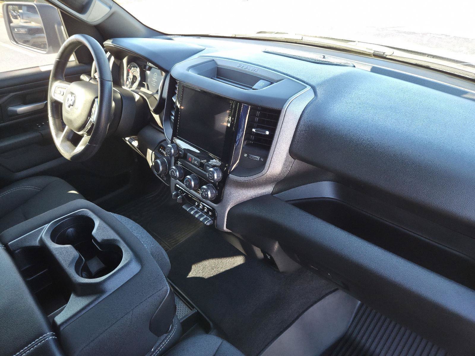 Used 2025 RAM 1500 Warlock AWD/4WD image 37