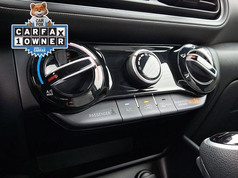 Certified 2023 Hyundai Kona SEL AWD/4WD image 18
