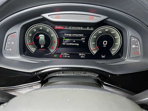 Used 2022 Audi Q8 Prestige image 34