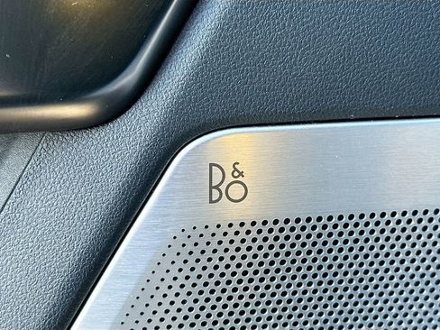 Used 2023 Ford F150 Platinum image 19